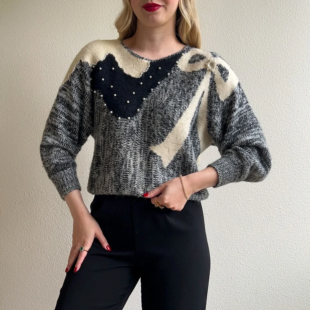 Vintage 1980s Gray Sweater With Bow Trompe L'œil (M/L) - Picture 1 of 10